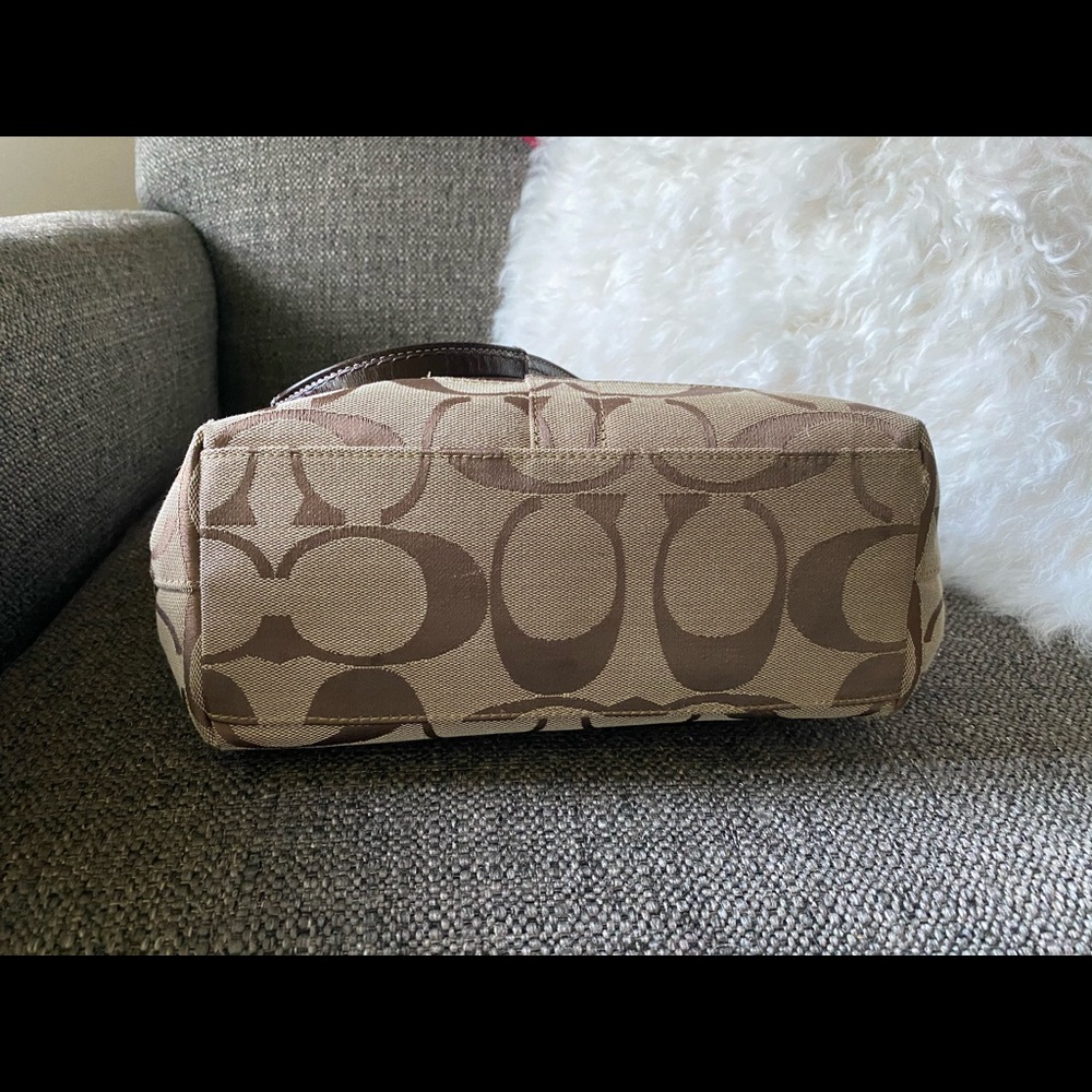 Authentic Coach Purse - Picture 5 of 5
